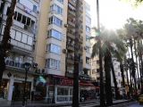 MURATPAŞA HAŞİMİŞCAN MAH. IŞIKLAR CADDESİNDE DENİZ MANZARALI 2+1 SATILIK DAİRE